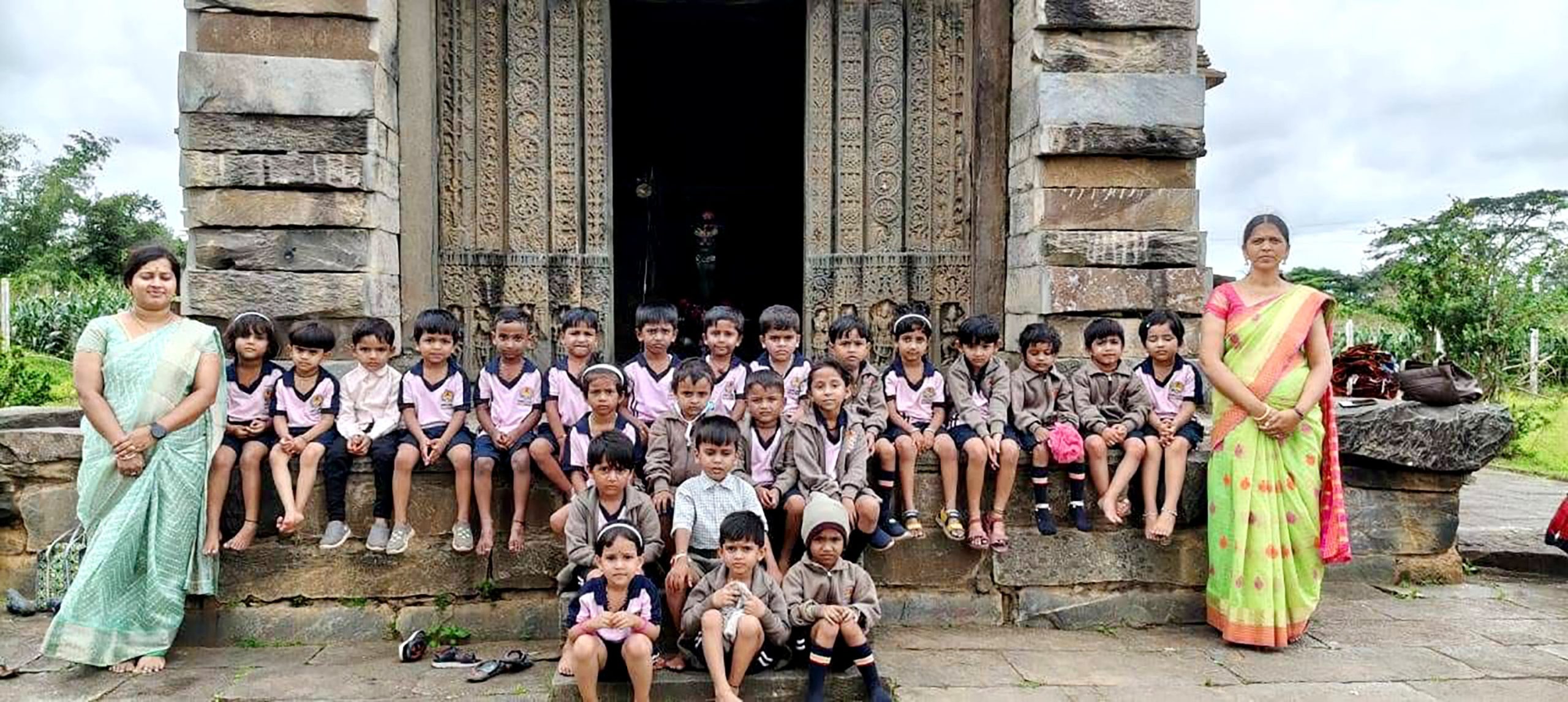 Visit to Billeshwara Temple, Anekeri by RVK – Hangal Students4