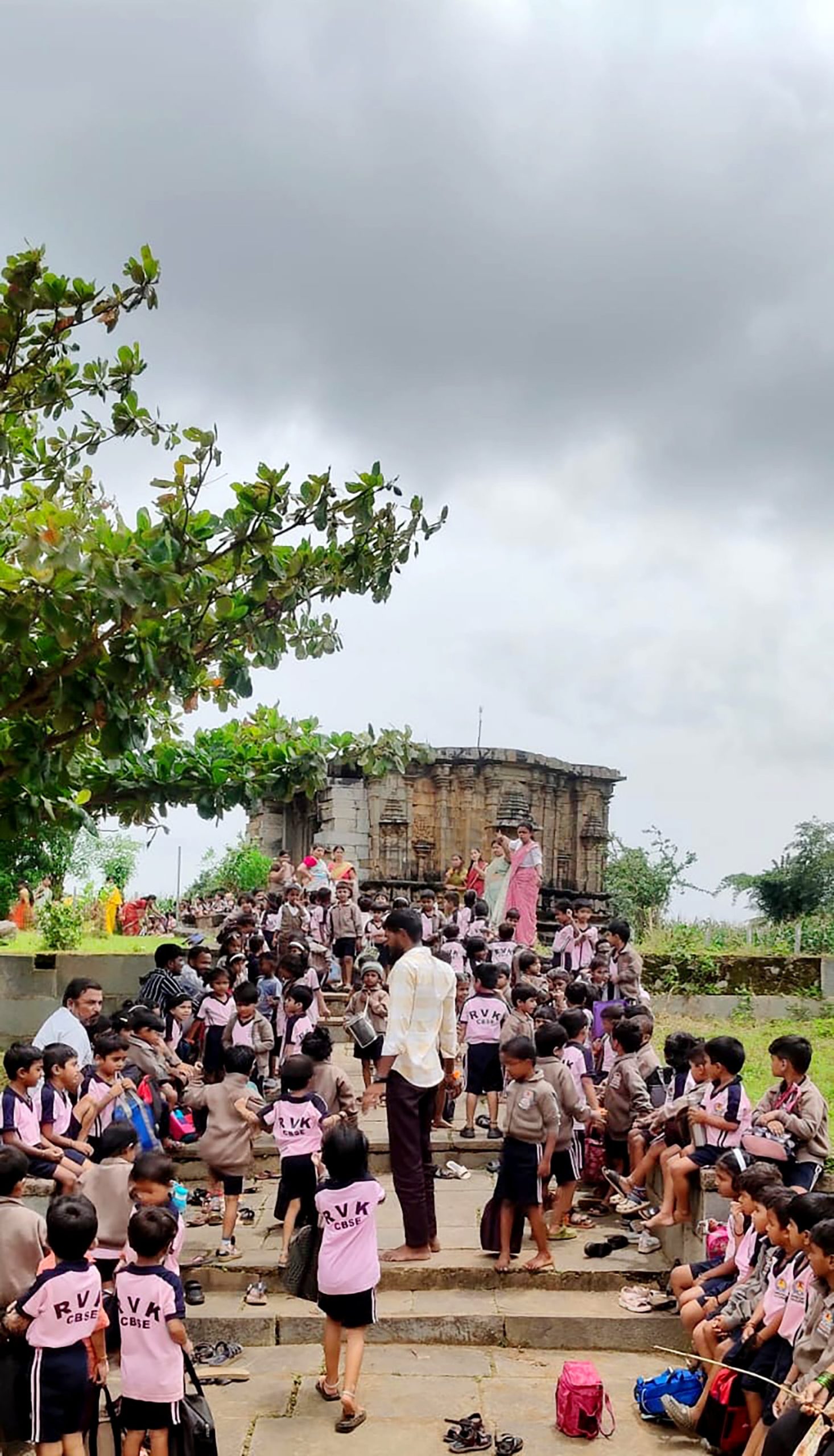 Visit to Billeshwara Temple, Anekeri by RVK – Hangal Students5