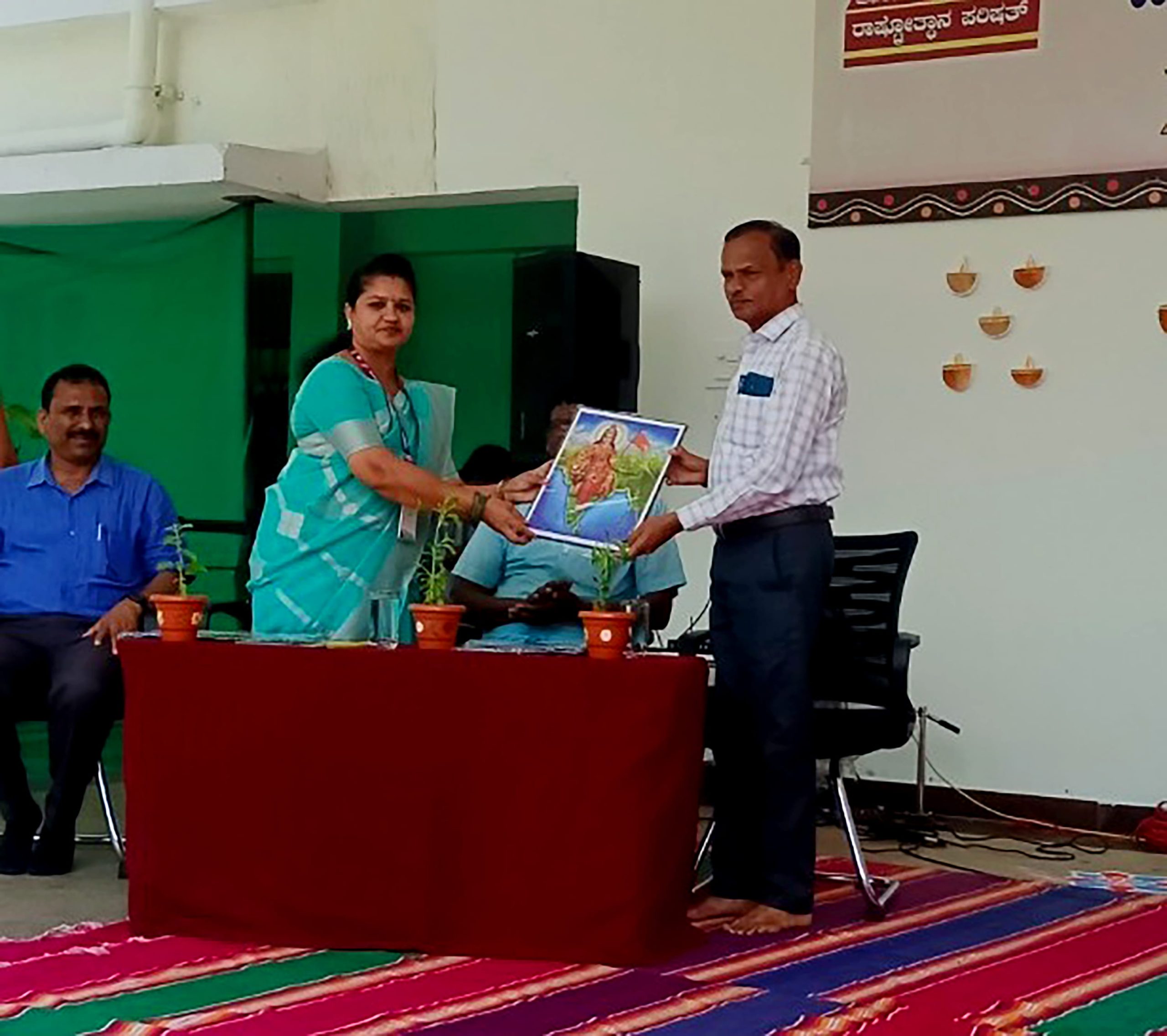 Srajanotsava in RVK - Hangal at 2.24.10 PM