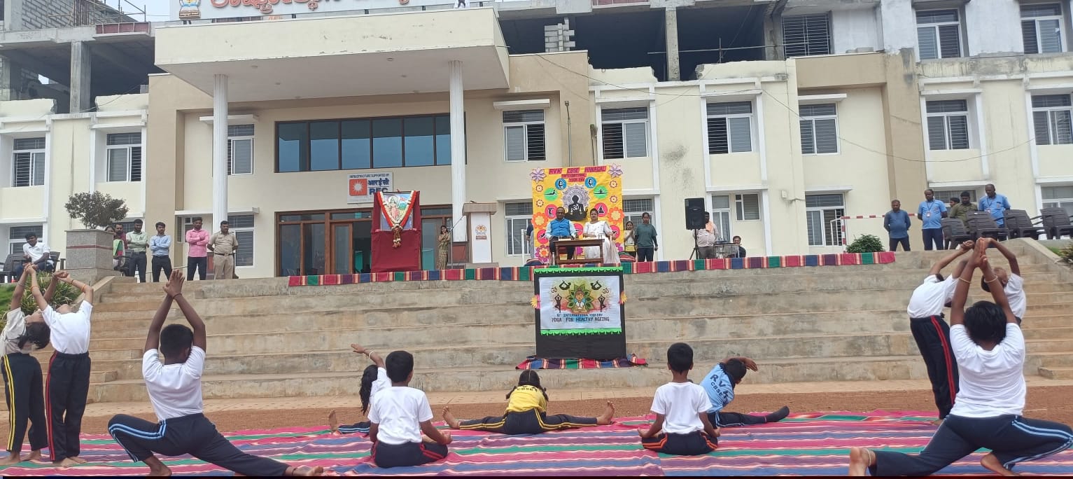 International Yoga Day in RVK - Hangal (5)
