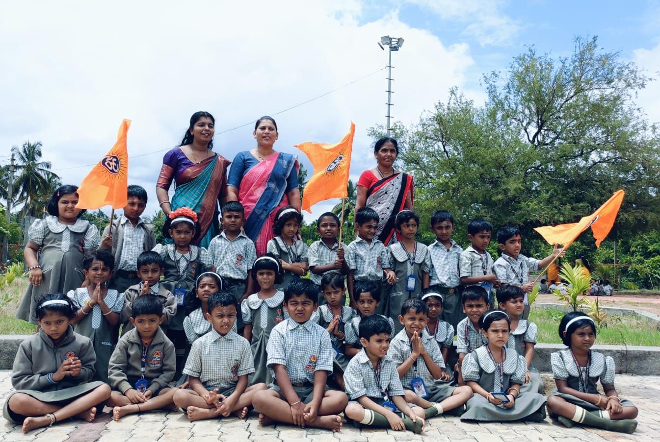 RVK – Hangal Organised Educational Trip to U-Kg Students (5)