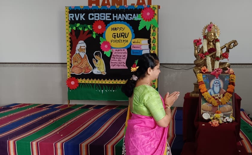 Guru Purnima Celebrated with Devotion at RVK - Hangal (4)