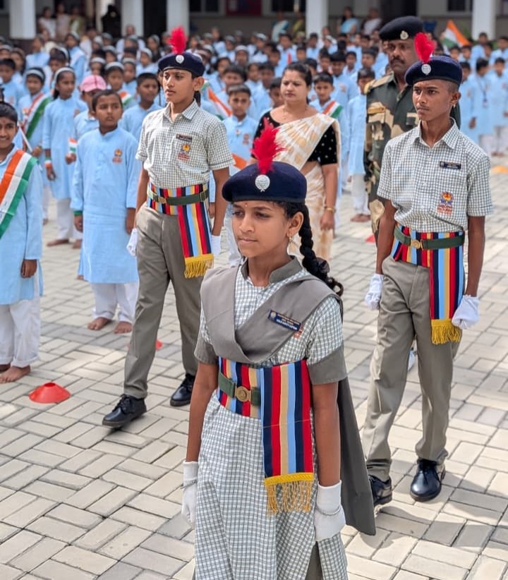 RVK - Hangal Celebrates 80th Independence Day (2)
