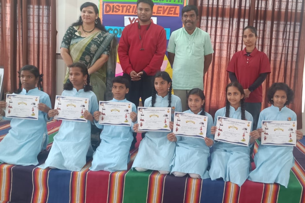RVK - Hangal Students Achieve Remarkable Success in Vidya Bharati District-Level Yogasana Competition (6)