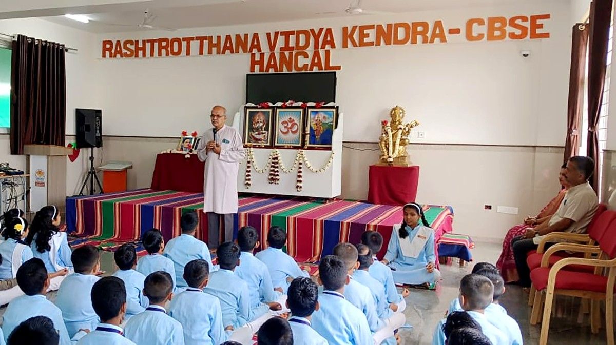 Vikram Sarabhai Jayanti and National Librarian Day Celebrated at RVK - Hangal (1)